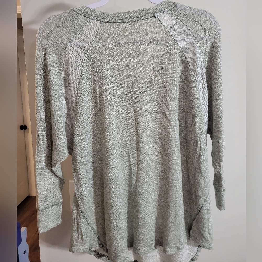 Juniors sweater